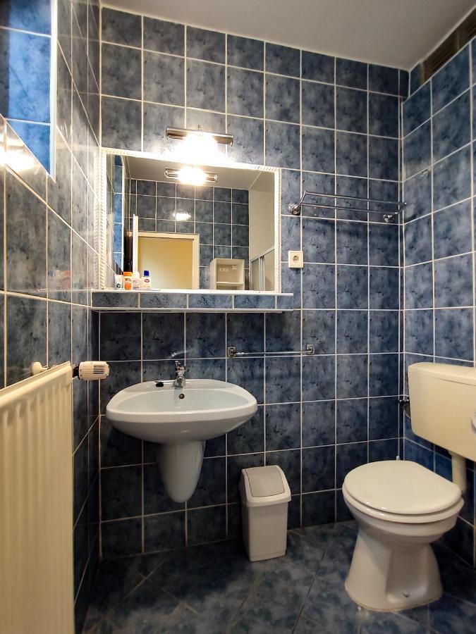 Afrodite Apartmanhaz Eger Zewnętrze zdjęcie