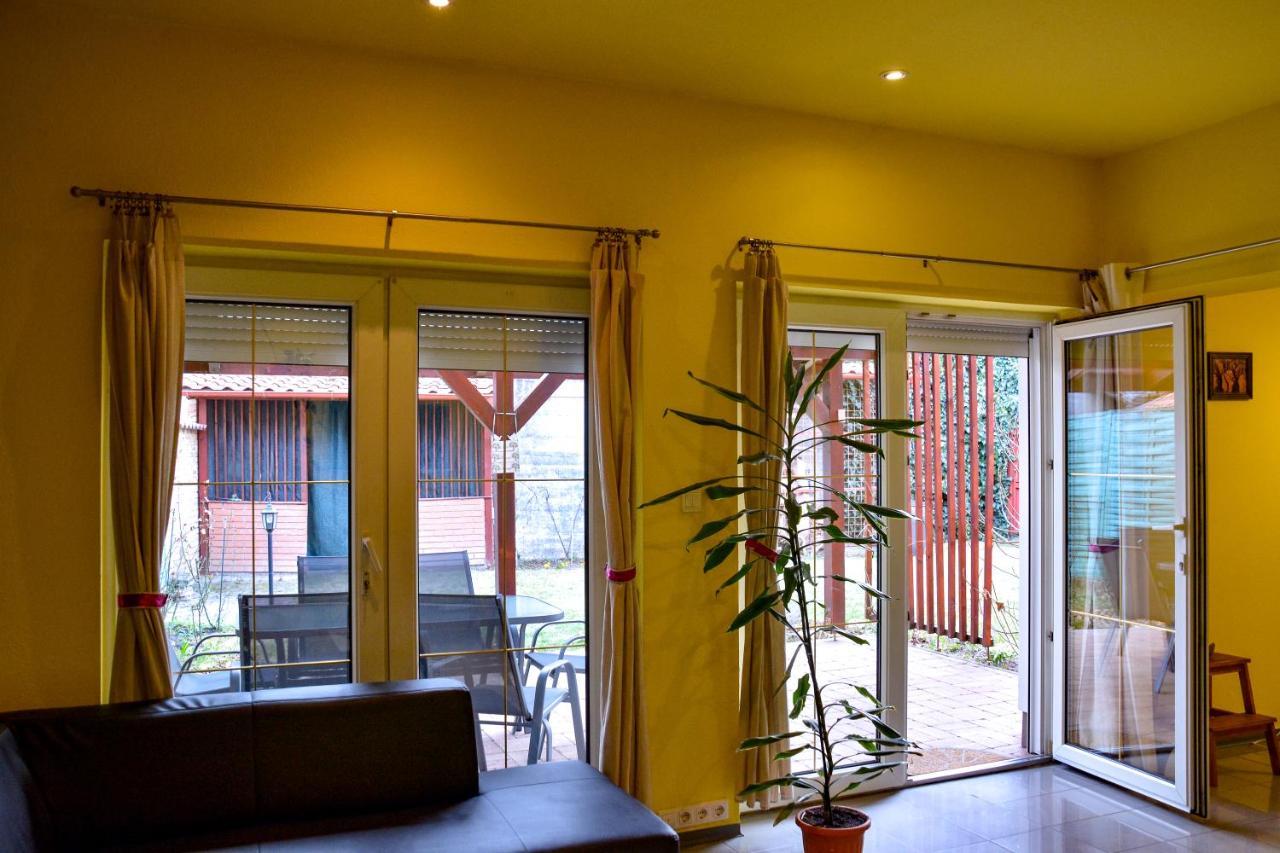 Afrodite Apartmanhaz Eger Zewnętrze zdjęcie