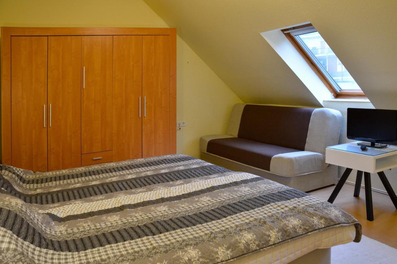 Afrodite Apartmanhaz Eger Zewnętrze zdjęcie