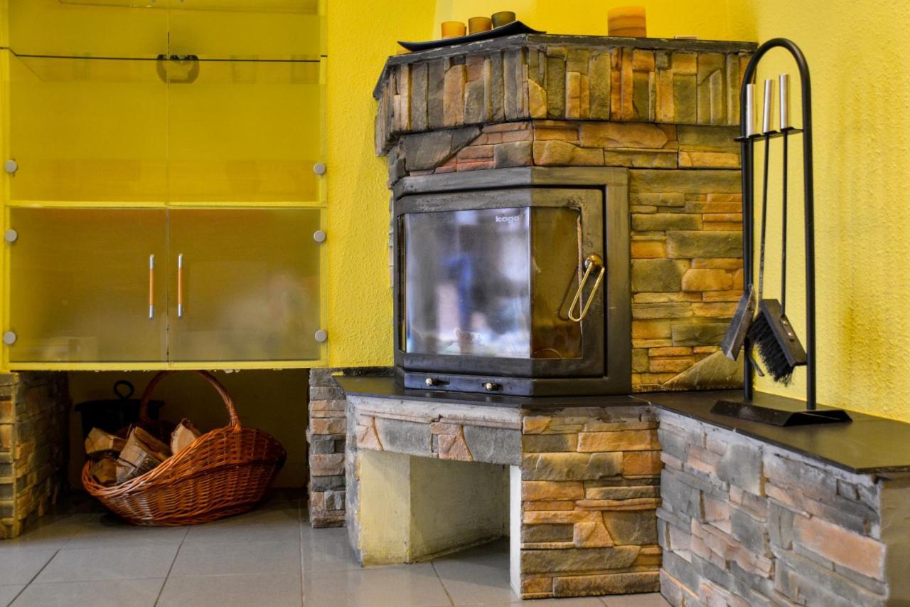 Afrodite Apartmanhaz Eger Zewnętrze zdjęcie
