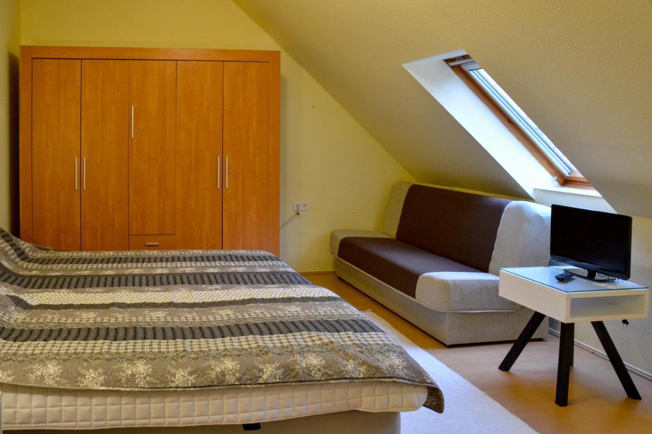 Afrodite Apartmanhaz Eger Zewnętrze zdjęcie